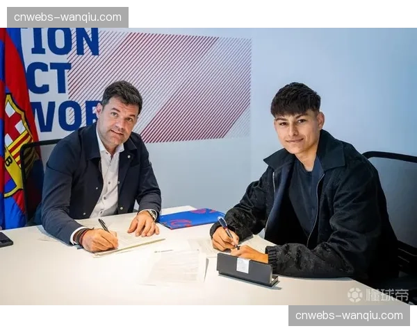 官方：尼斯与主帅法廖利续约至2028年