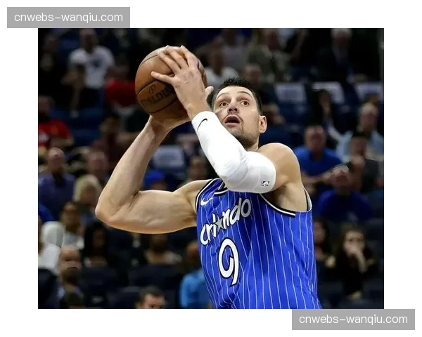 洛杉矶火花与达拉斯飞马达成交易，用未来选秀权换取一名后卫轮换球员