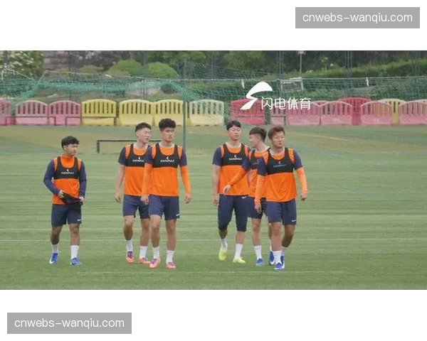 山东泰山训练基地，克雷桑回归五外援合练